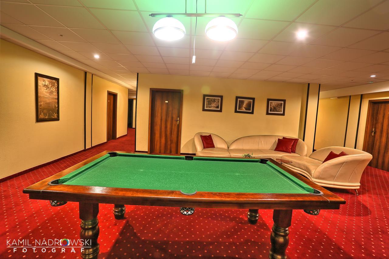 Hotel Zodiak Radomsko Extérieur photo