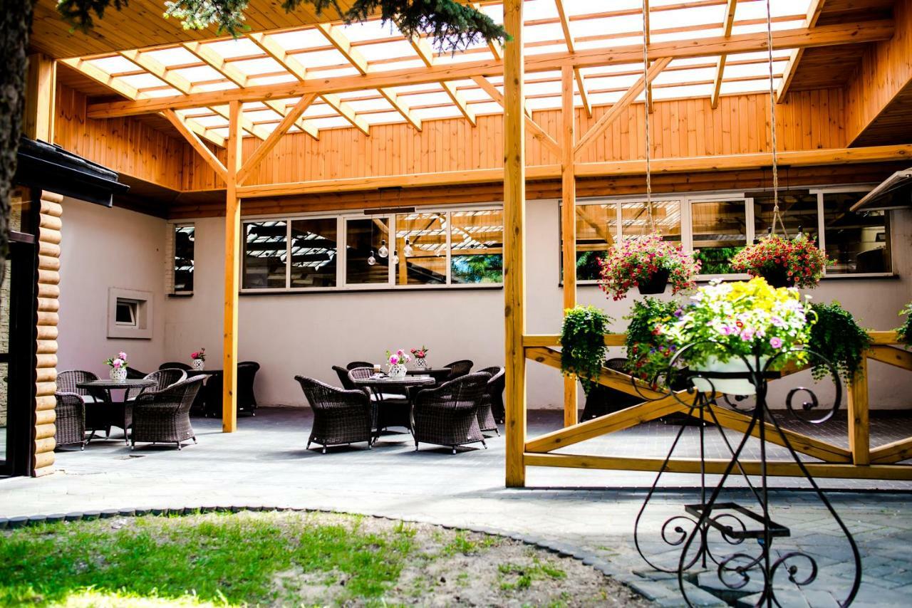 Hotel Zodiak Radomsko Extérieur photo