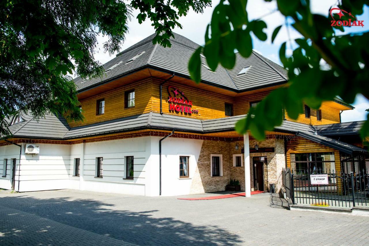 Hotel Zodiak Radomsko Extérieur photo