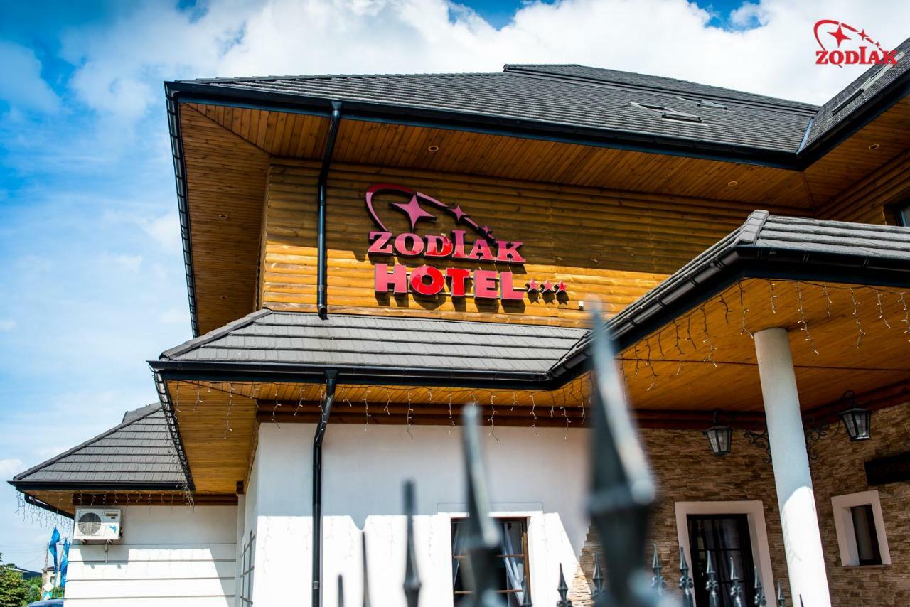 Hotel Zodiak Radomsko Extérieur photo